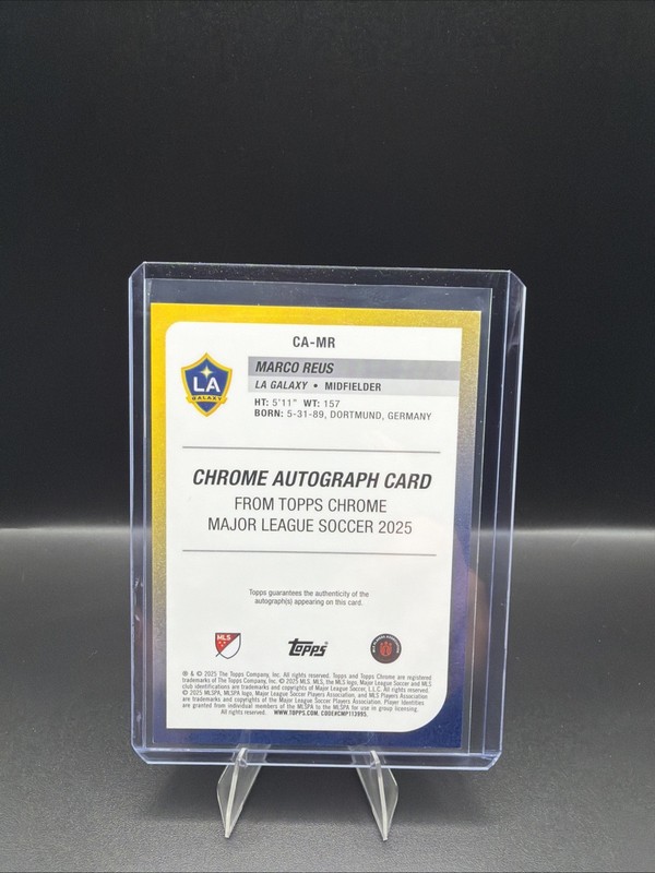 2025 Topps Chrome Mls - Autographs Marco Reus #CA-MR Red Wave Refractor /5 (AU) gallery