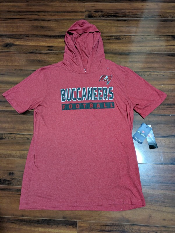 Tampa Bay Buccaneers Men’s Fanatics Short Sleeve Pullover Hoodie Red Large