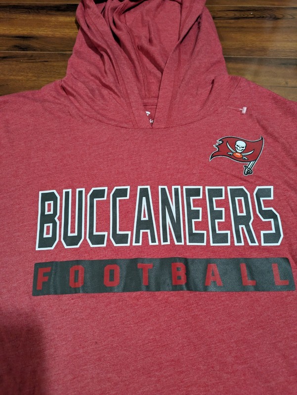 Tampa Bay Buccaneers Men's Fanatics Short Sleeve Pullover Hoodie Red Large gallery