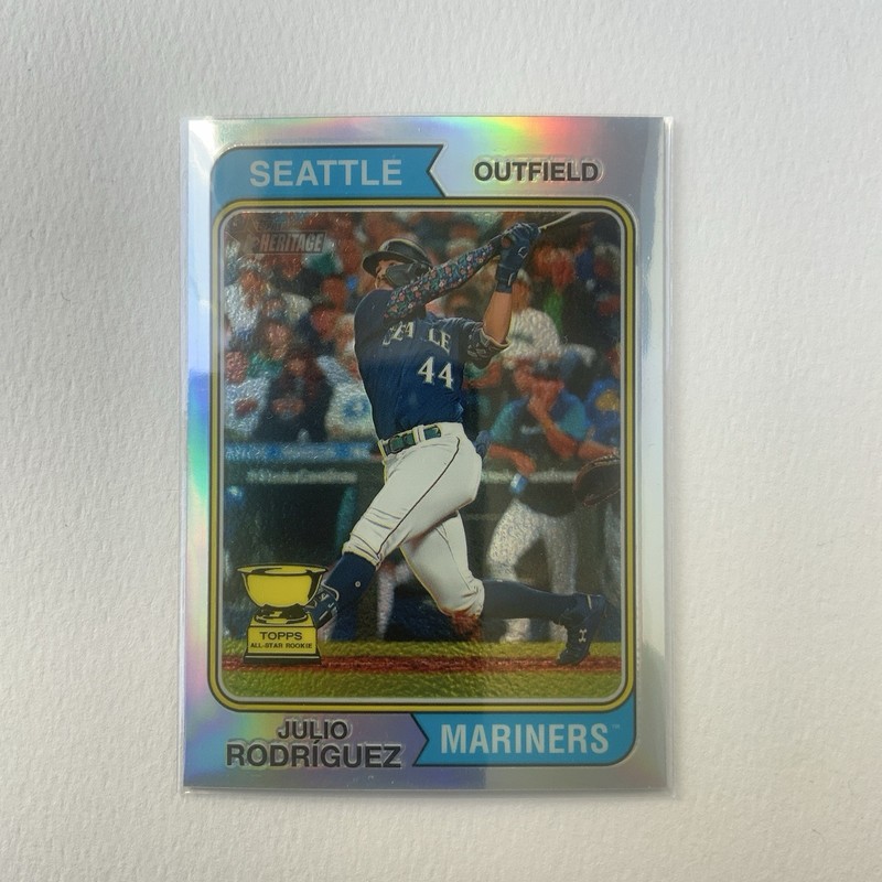 2023 Topps Heritage – Julio Rodriguez #18 Chrome Refractor /574