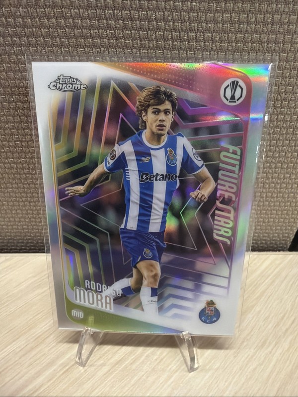 Rodrigo Mora Future Stars Refractor RC 2025-26 Topps Chrome UEFA FC Porto