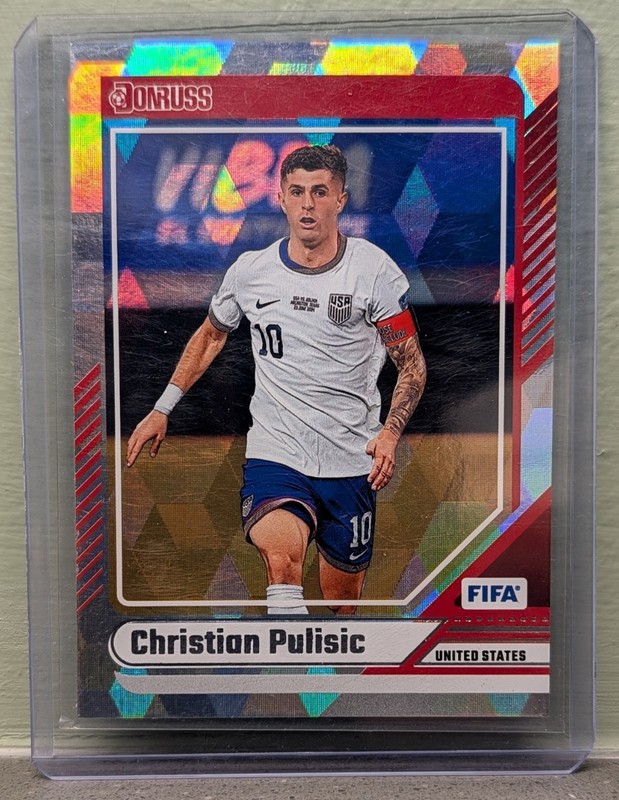 2024-25 Panini Donruss Soccer Christian Pulisic #10 Cracked Ice Prizm USMNT