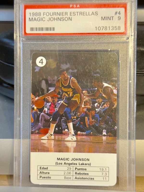 Fournier 1988 Estrellas Magic Johnson #4 PSA 9 Los Angeles Lakers