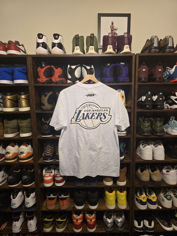 Los Angeles Lakers Pro Standard White Established Embroidered T-Shirt Men's NWT! gallery