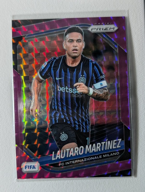 2025 Panini Prizm FIFA Soccer Lautaro Martinez Purple Mosaic Prizm /135 #75