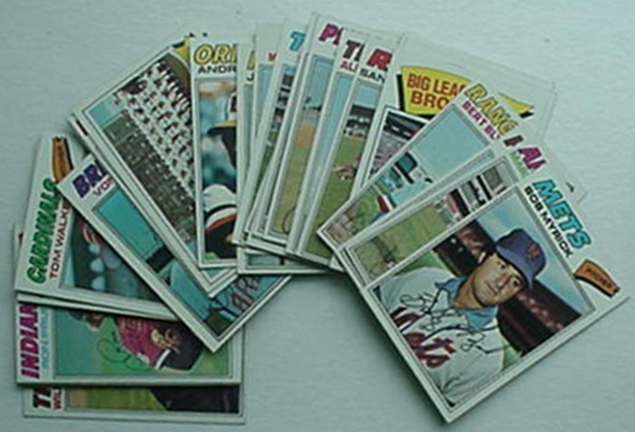 1977 TOPPS BASEBALL CARD SINGLES (251-500) *** 50¢ EACH+ ***$3.00 MINIMUM***