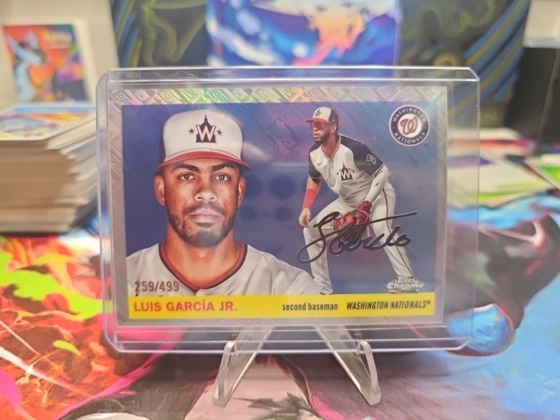 Luis Garcia Jr 2025 Topps Chrome Platinum #190 Topps Logofractor /499 Nationals