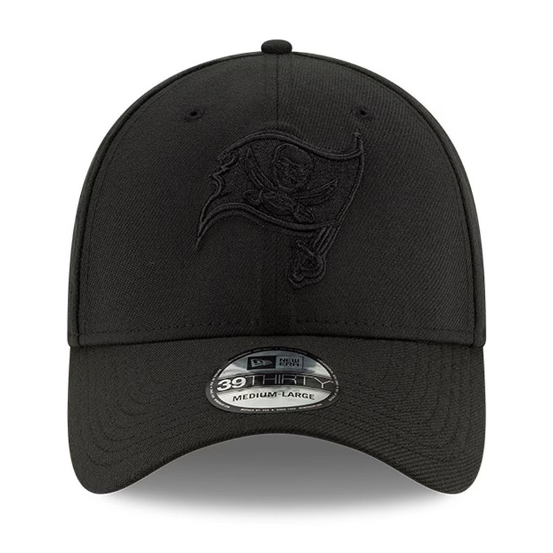 NWT Authentic NFL Tampa Bay Buccaneers Black on Black New Era 39THIRTY Flex Hat