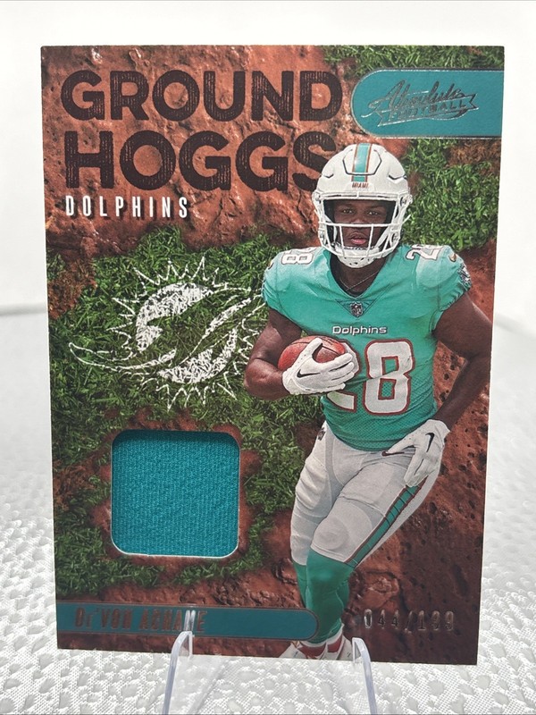2023 Panini Absolute – Ground Hoggs Materials De’Von Achane #GH-6 /199 (MEM, RC)