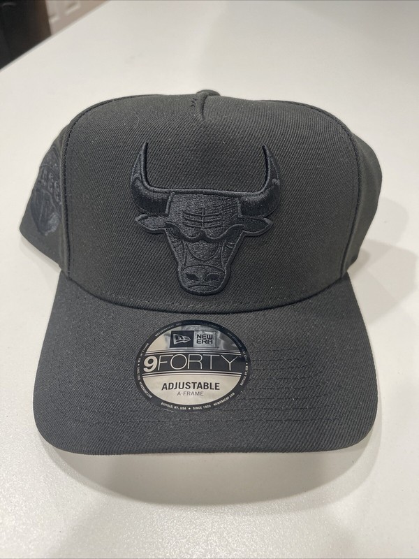 Pro Standard Bulls Black Out Classic Trucker Hat