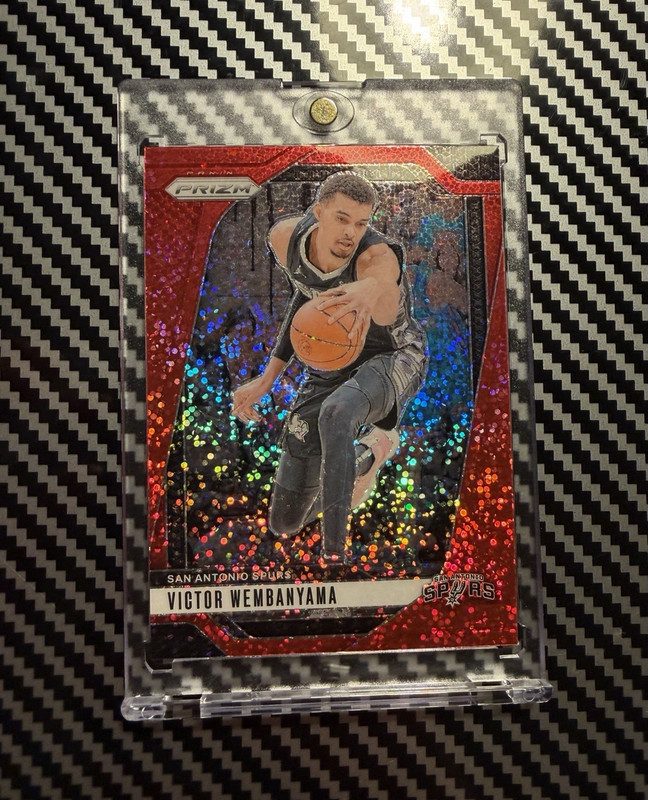 Panini 2024-25 Prizm red sparkle Victor Wembanyama #172 San Antonio Spurs
