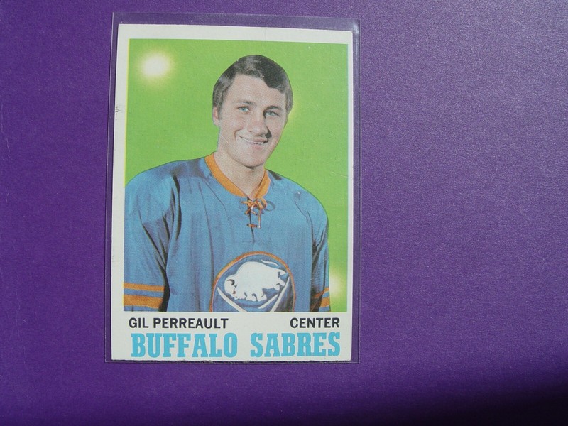 GIL PERREAULT ROOKIE CARD 1970 TOPPS BUFFALO SABRES CENTER #131