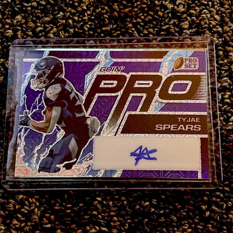 2023 Leaf Pro Set Metal – Goin’ Pro Autographs Tyjae Spears #GP-TS1 Silver…