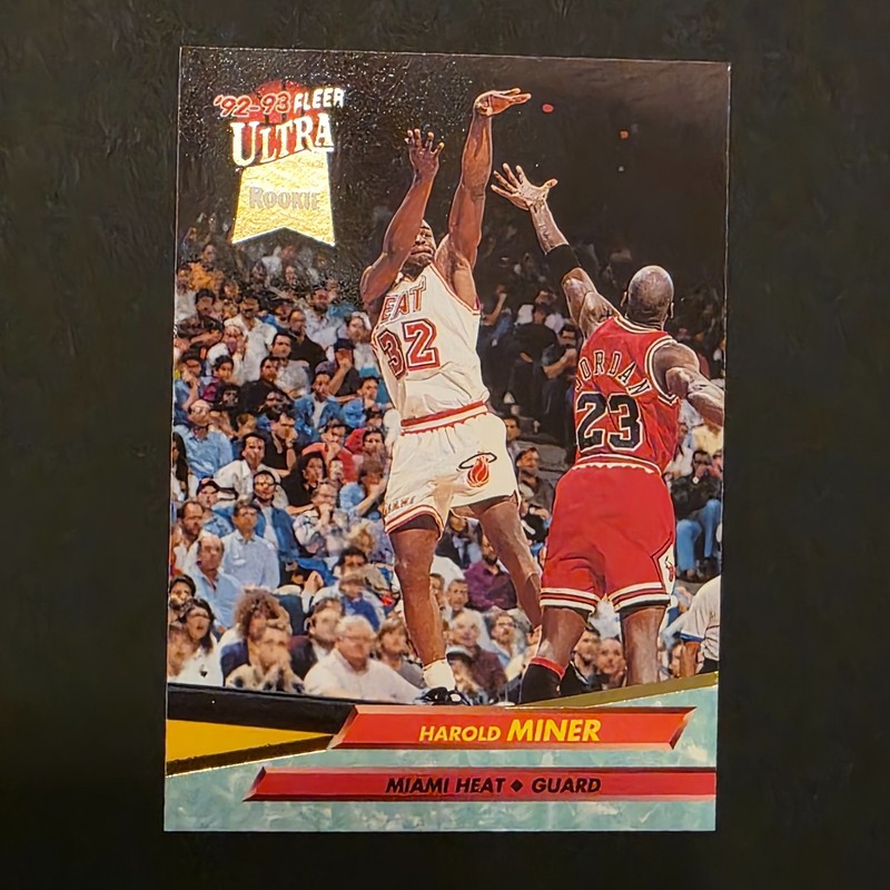 1992-93 Fleer Ultra Harold Miner #293 Rookie with Michael Jordan Cameo