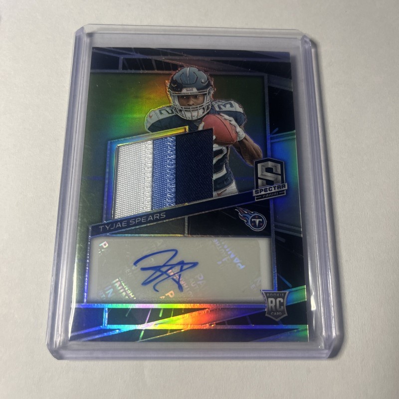 2023 Panini Spectra – Rookie Patch Autographs Tyjae Spears #237 Hyper Prizm /60