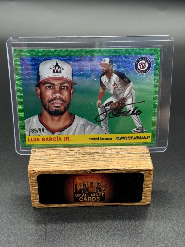 2025 Topps Chrome Platinum Luis Garcia Jr. Green Wave Refractor /99 (#190)