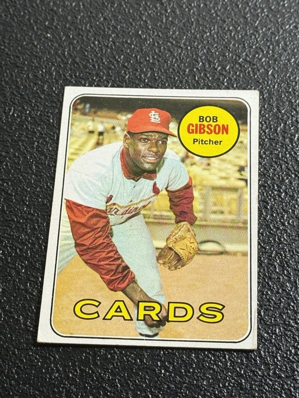 Topps 1969 Bob Gibson #200 St. Louis Cardinals Baseball Base Set Card (Crease)