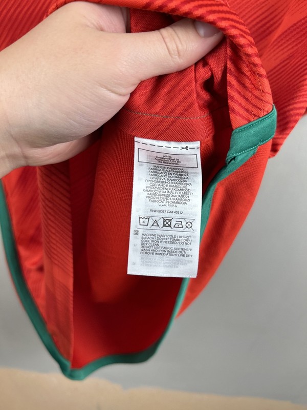 Wales 2022 Home Football Shirt Adidas Size L World Cup HC4176 gallery