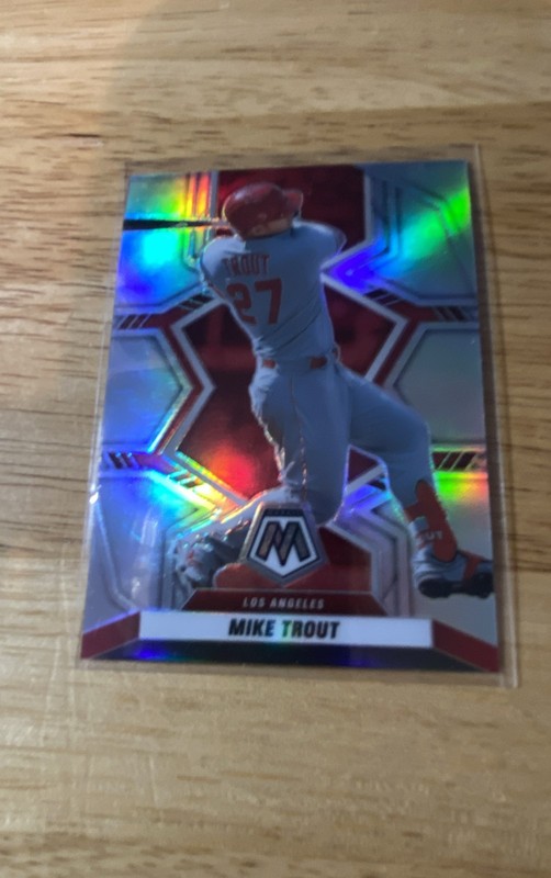 2022 Panini Mosaic – Mike Trout #98 Silver Prizm