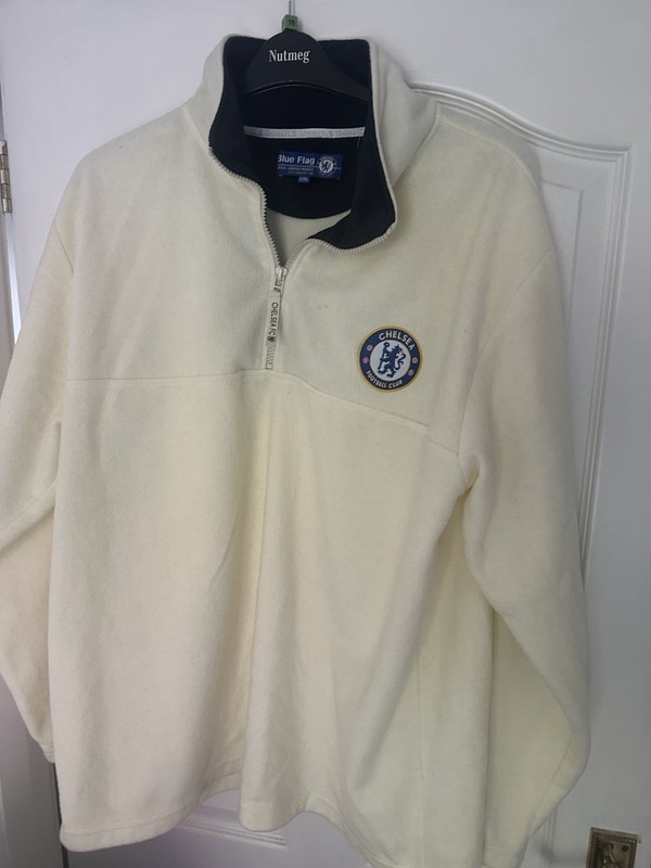 Chelsea FC – 2 XL Cream Fleece – Blue Flag Officially Licensed