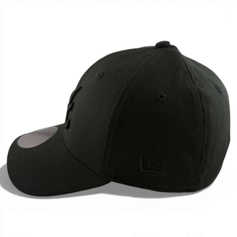 New Era Atlanta Braves MLB All Blackout Blacked Out 39Thirty Flex Fit Hat Cap gallery