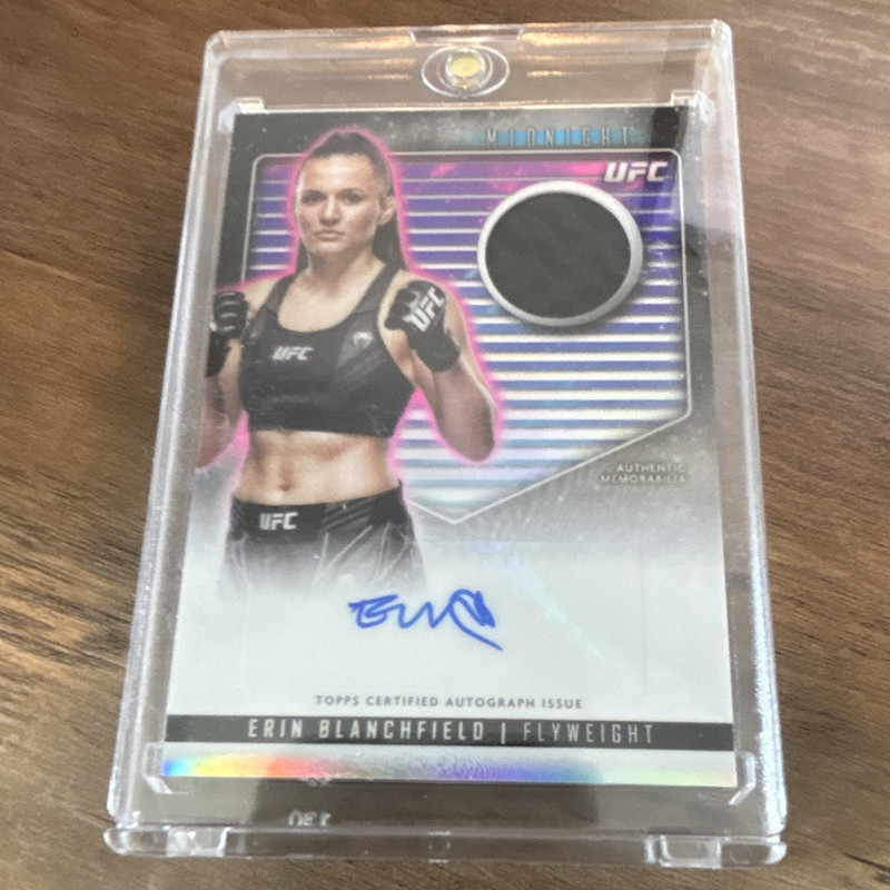 Topps Midnight UFC 2024 Erin Blanchfield #RCA-EBL Autograph Relic Insert