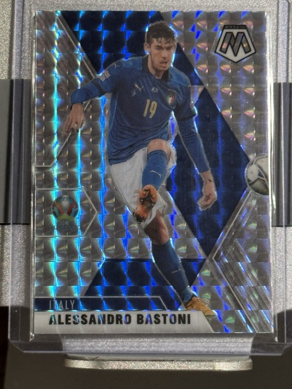 2021 Panini Mosaic UEFA Euro Alessandro Bastoni #132 Silver Prizm (AAM)