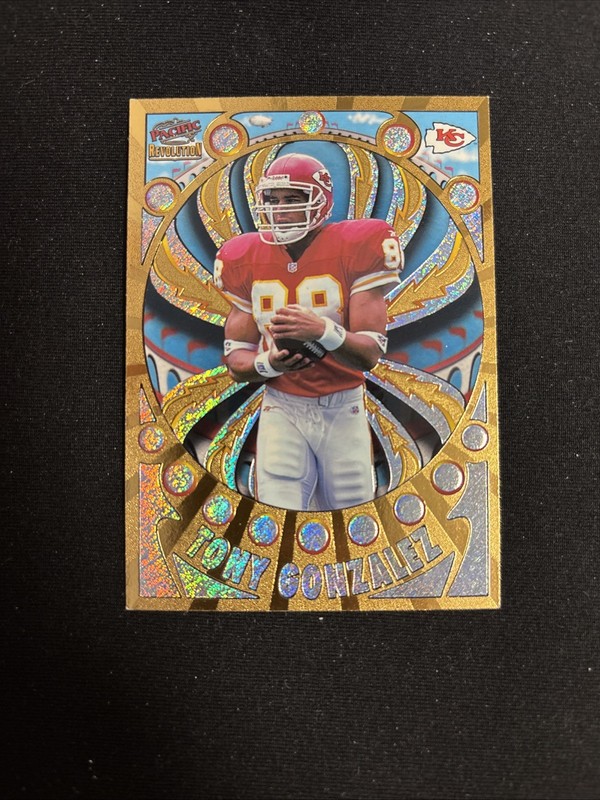 1997 Pacific Revolution – Tony Gonzalez #67 (RC)