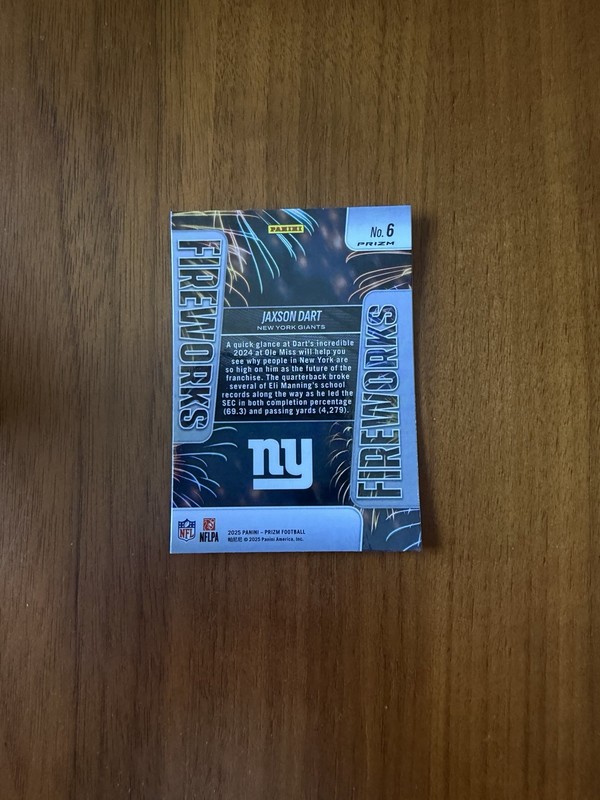 2025 Panini Prizm - Fireworks Jaxson Dart #6 Green Wave Prizm (RC) gallery