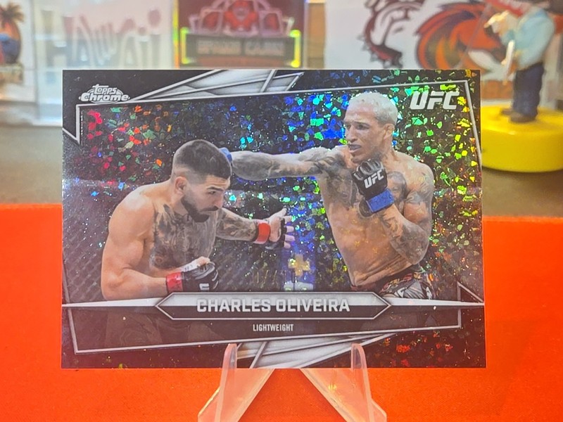 Charles Oliveira /10 Black Mini Diamonds Refractor 2026 Topps Chrome