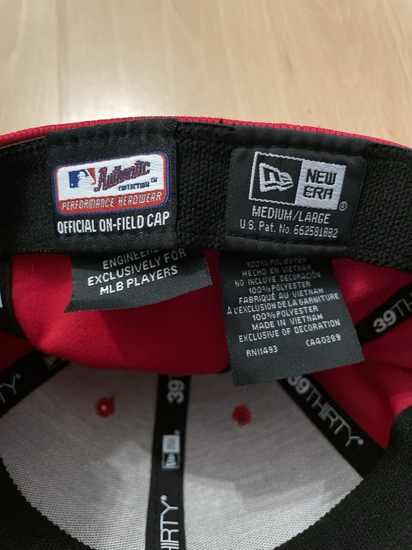 New Era Cincinnati Reds 39THIRTY Flex Fit Hat Size M/L Red MLB Authentic Cap gallery