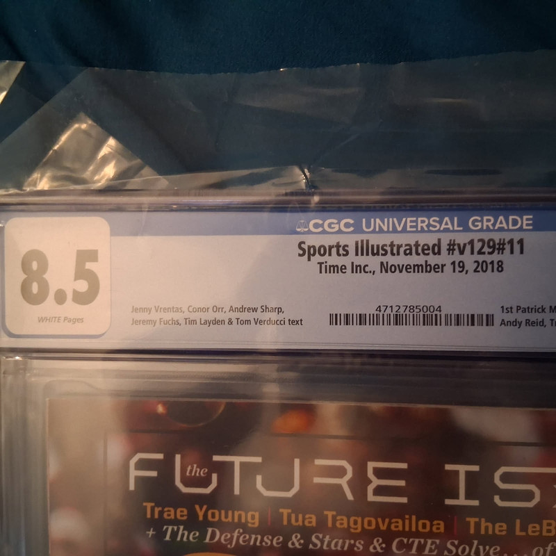 2018 Sports Illustrated Patrick Mahomes CGC 9.0 and CGC 8.5 gallery