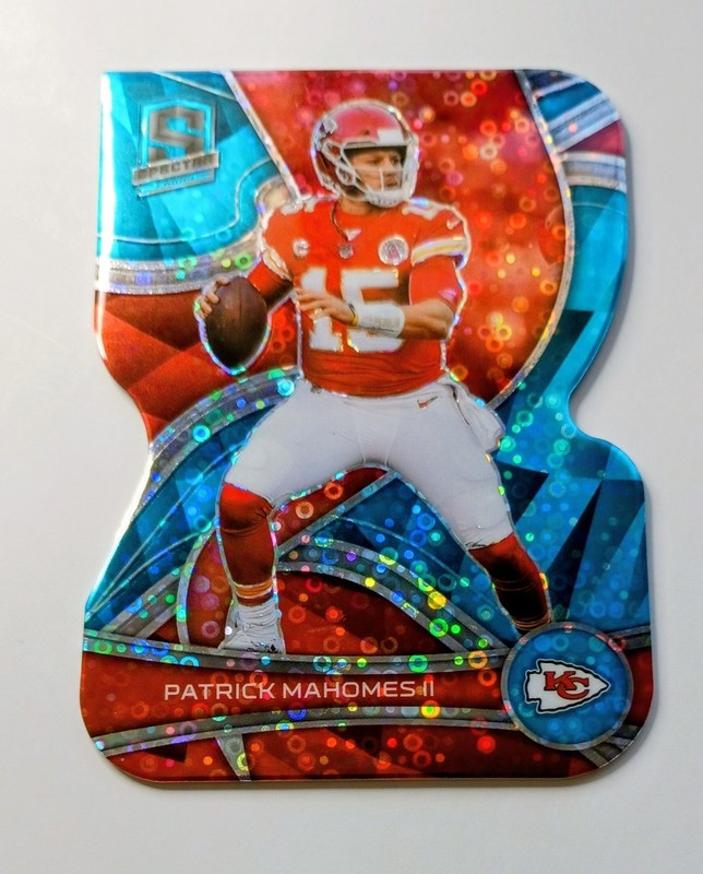 2022 PANINI SPECTRA PATRICK MAHOMES II NEON BLUE DIE CUT PRIZM /50 KC CHIEFS #56