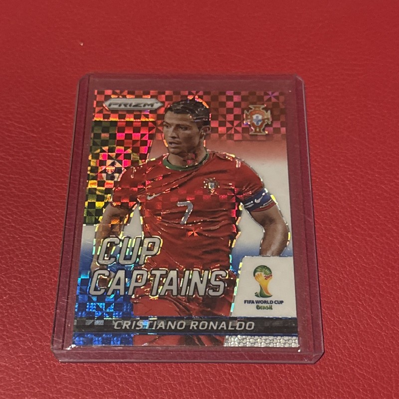 2014 Prizm World Cup Captains CRISTIANO RONALDO Red White Blue Plaid CR7
