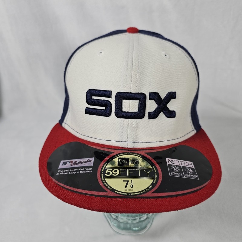 NewEra Chicago White Sox On-Field 59FIFTY Fitted Hat/Cap Size 7 1/8 Made In USA