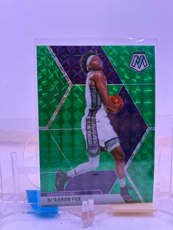 2019-20 Panini Mosaic Green Prizm Pick Your Card/Finish Your Set
