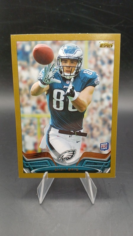 2013 Topps – Zach Ertz #384 Catching Gold Border /2013 RC