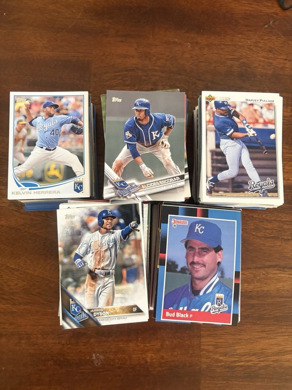 (500) Kansas City Royals Team Lot MLB Baseball Cards Collection
