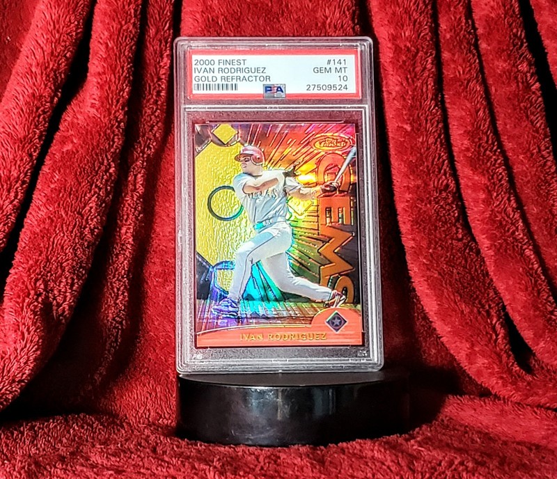 IVAN RODRIGUEZ 2000 TOPPS FINEST GEMS #141 GOLD REFRACTOR PSA 10 🔥 RARE
