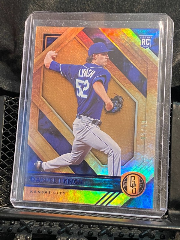 Daniel Lynch RC 2021 Chronicles Gold Standard Blue #15/99 Royals