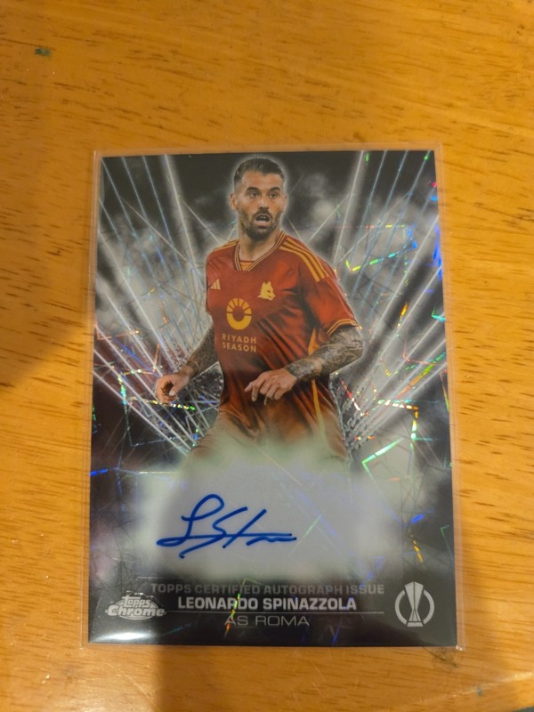 2023-24 Topps Chrome UEFA Club AS Roma Black Lazer Leonardo Spinazzola Auto