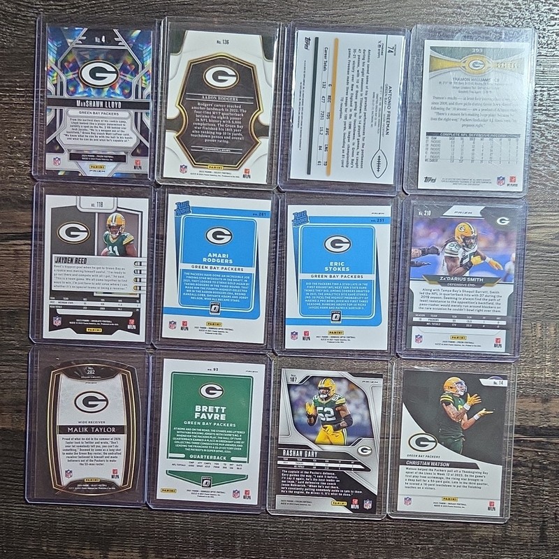 Green Bay Packers Football Card Lot /will come with two bonus Green Bay Cards gallery
