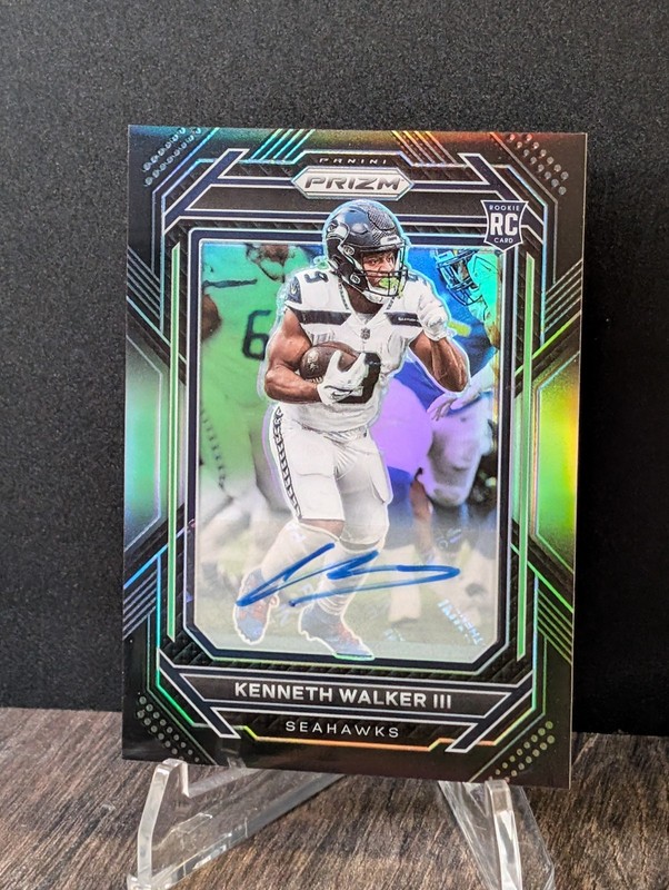 2022 Panini Chronicles Prizm Black Kenneth Walker III RC Auto PB-19 Seahawks MVP