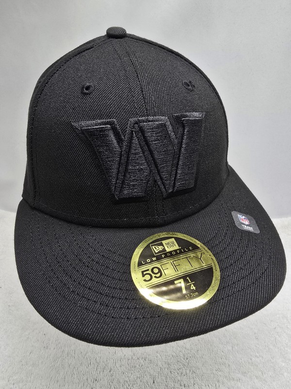 New Era Washington Commanders Black on Black Low Profile Fitted Hat Size 7 1/4