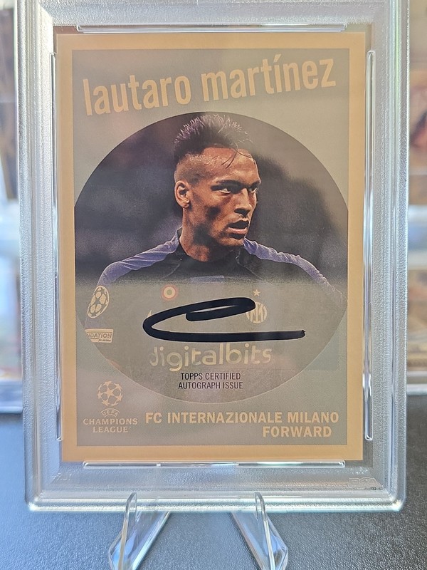 2022-23 Topps UEFA CC Lautaro Martinez 1959 TOPPS PSA 10 On Both Inter Milan