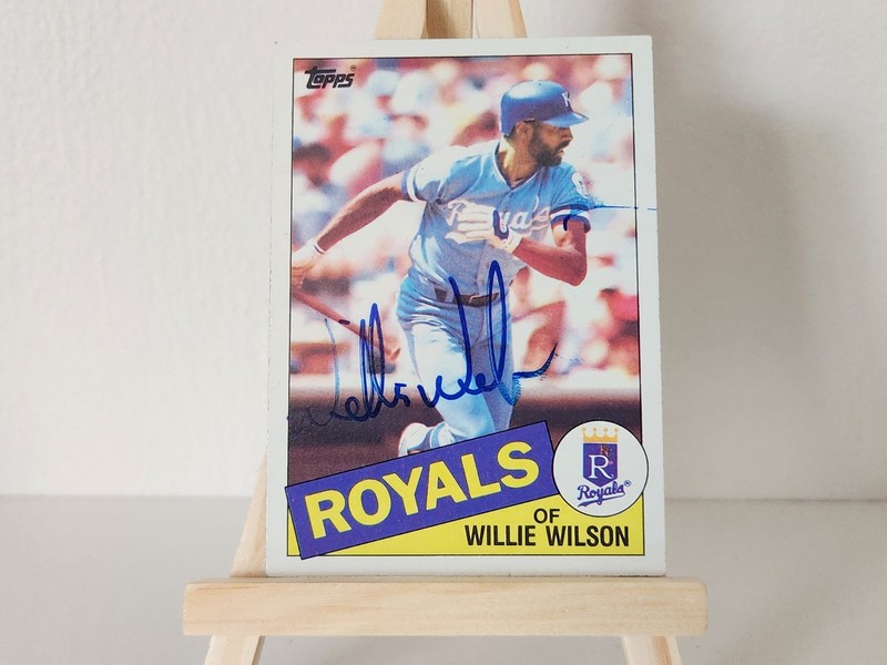 1985 Topps Willie Wilson Kansas City Royals Autographed Card #617 COA Auto