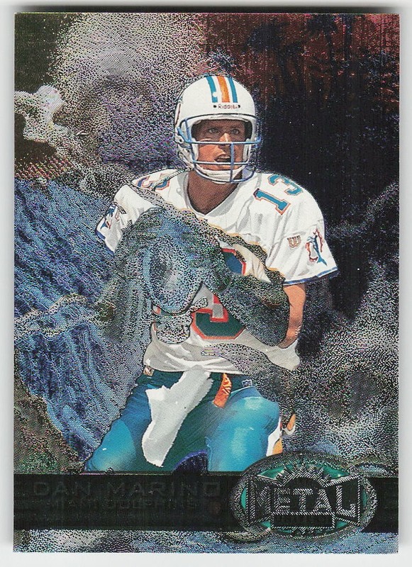 1997 Metal Universe #140 Dan Marino FOOTBALL Miami Dolphins