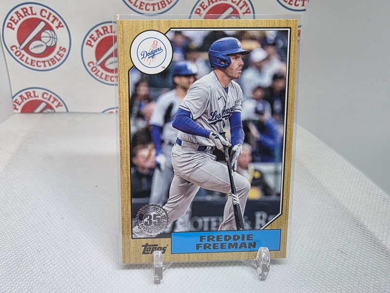 2022 Topps 35th Anniversary 1987 #87TBU-25 Freddie Freeman Los Angeles Dodgers