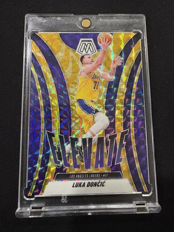 Panini 2024-25 Mosaic Elevate Luka Dončić Lakers #16 Serial Numbered /99