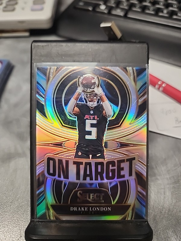 Drake London On Target Falcons Prizm 2025 Select Football